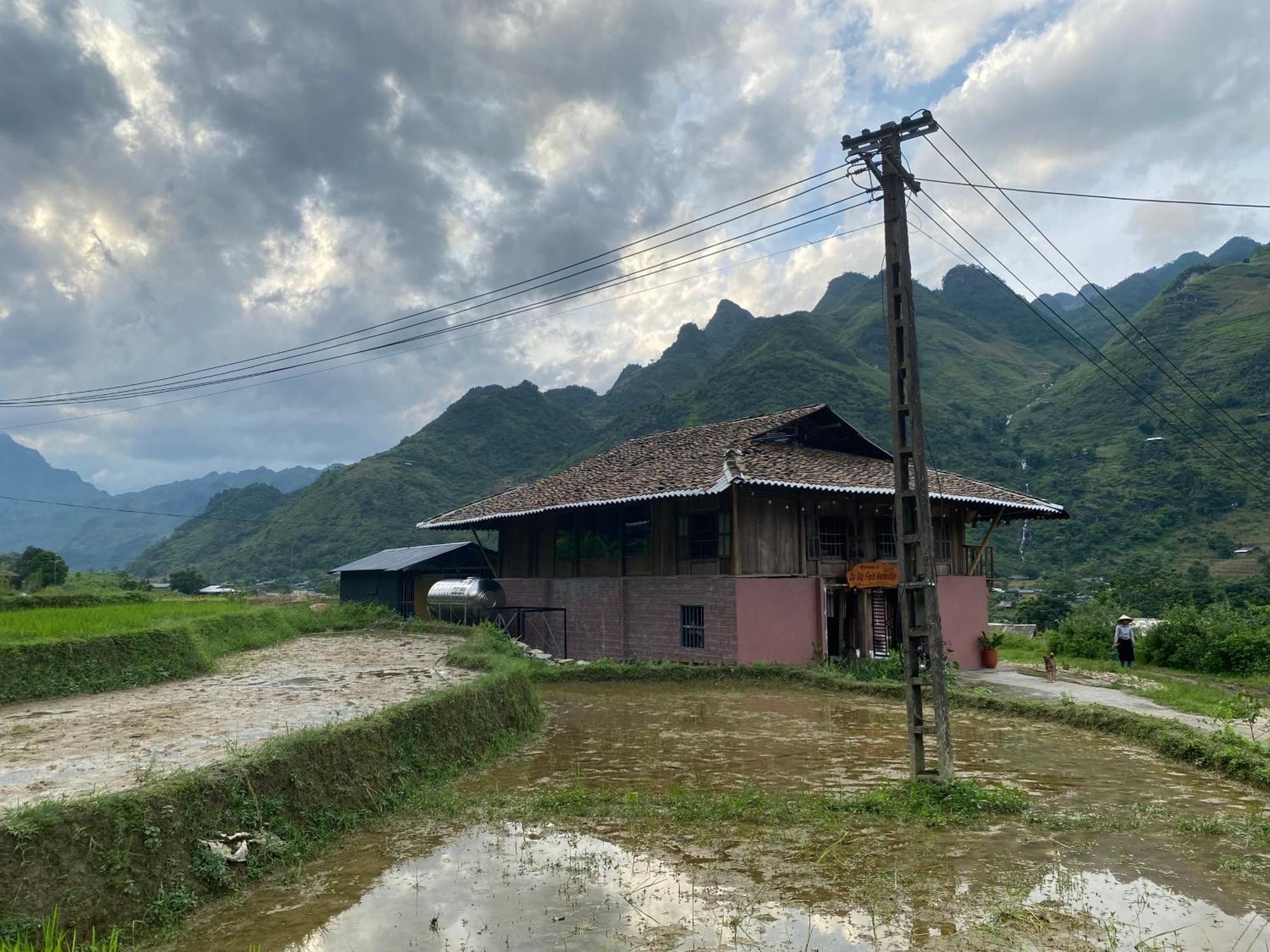 Du Gia Yen * Lang Cac